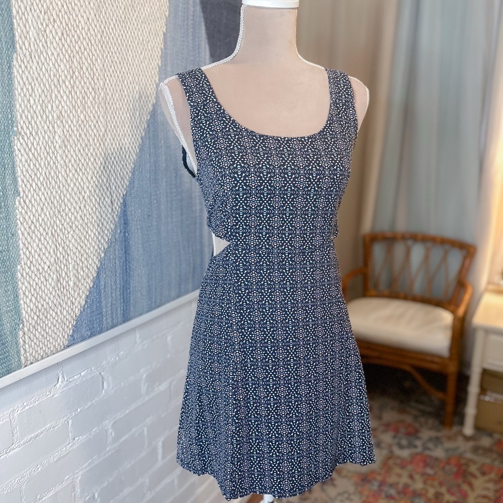 Jennyfer Navy Pink and Blue Geometric Cut Out Dress